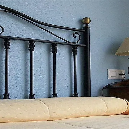 Rural La Balconada Kır Evi